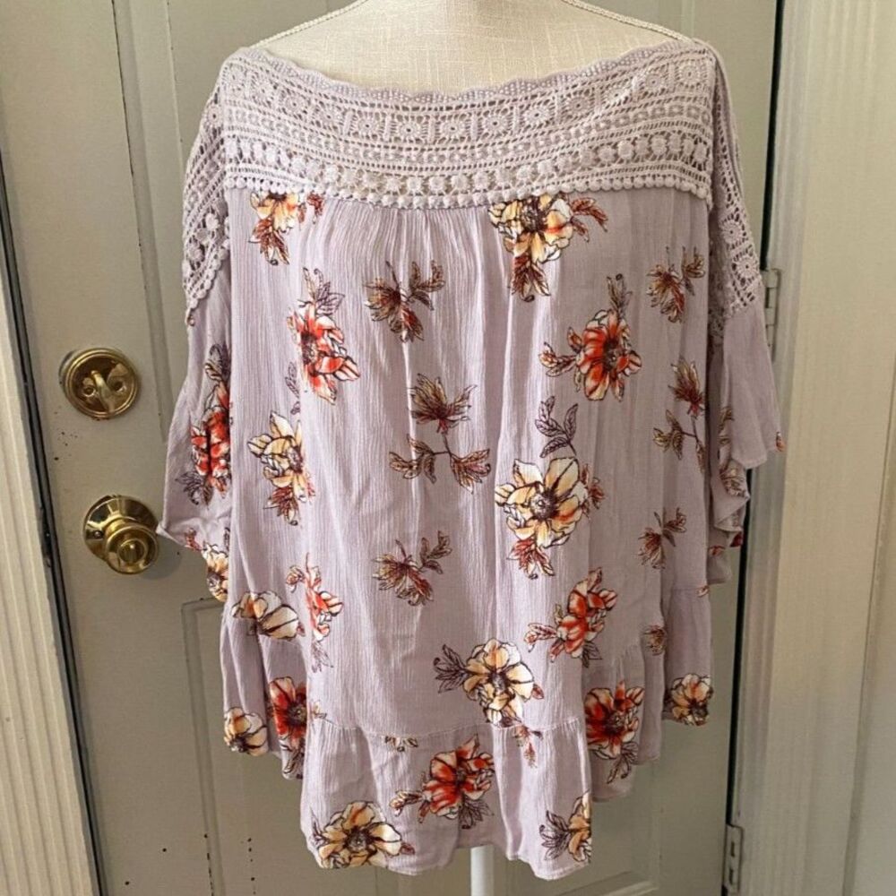 Entro Lavender Off The Shoulder Short Bat Sleeve Riffled Hem Top Size L